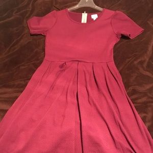Lula Roe Amelia Maroon Sz. Lrg